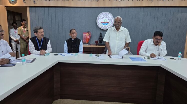 नेतृत्व विकास कार्यक्रम – “सहकारी आंदोलन के समक्ष उभरती चुनौतियाँ एवं सहकारिता के माध्यम से समृद्धि प्राप्त करना”